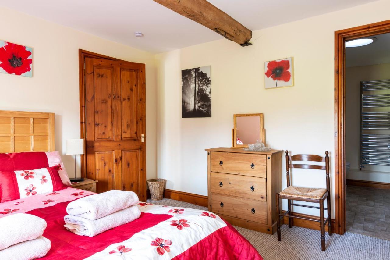 Herefordshire Holiday Cottages Lea 외부 사진