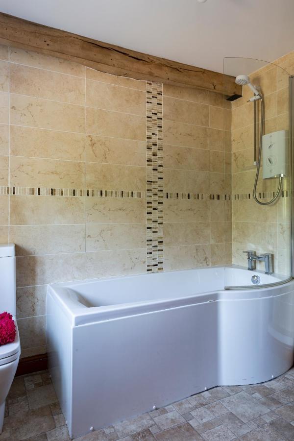 Herefordshire Holiday Cottages Lea 외부 사진